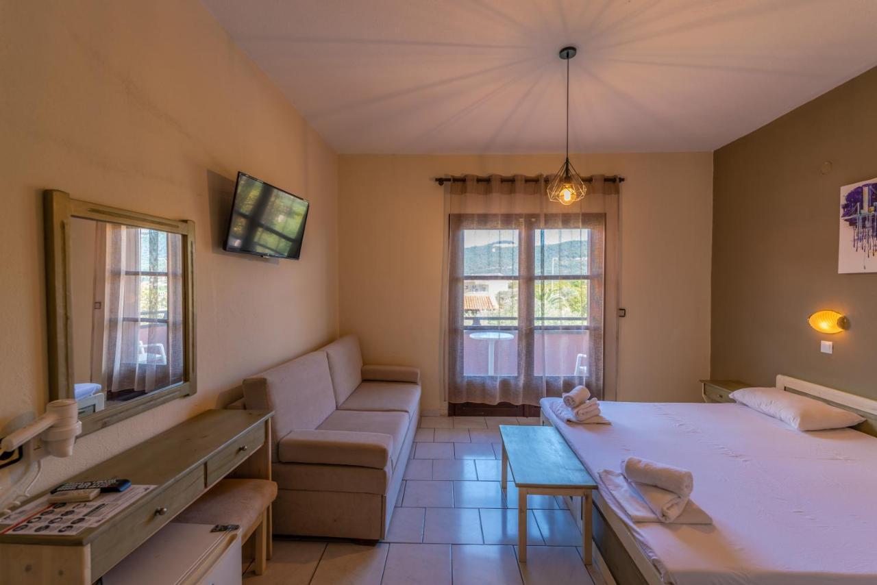 Natasa Hotel Szkála Potamiász Kültér fotó